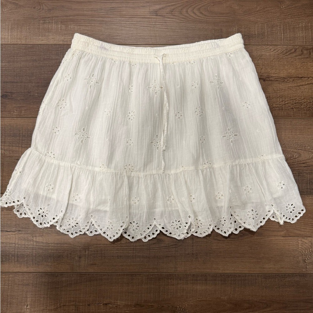 Aerie Mini Skirt Eyelet Embroidered Ruffle Size Large White Womens - Picture 2 of 4